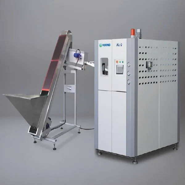 Viðskiptavinur þjónusta í boði Sjálfvirk  2  hola vatnsflaska blása vél plast